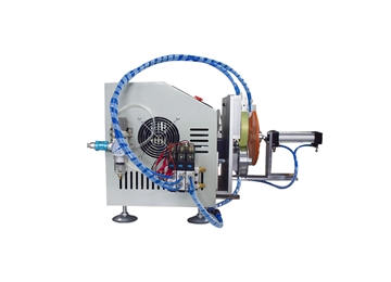 Winding and binding machine